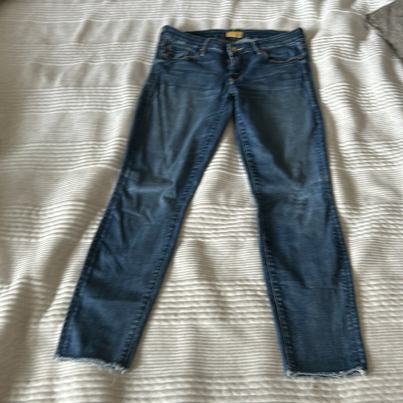 MOTHER Denim - Mother Jeans Looker Ankle Fray
